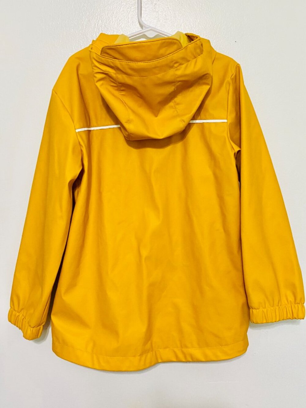 Yellow Raincoat Kids Sz S (6-7) Cat & Jack - EUC - Picture 2 of 4